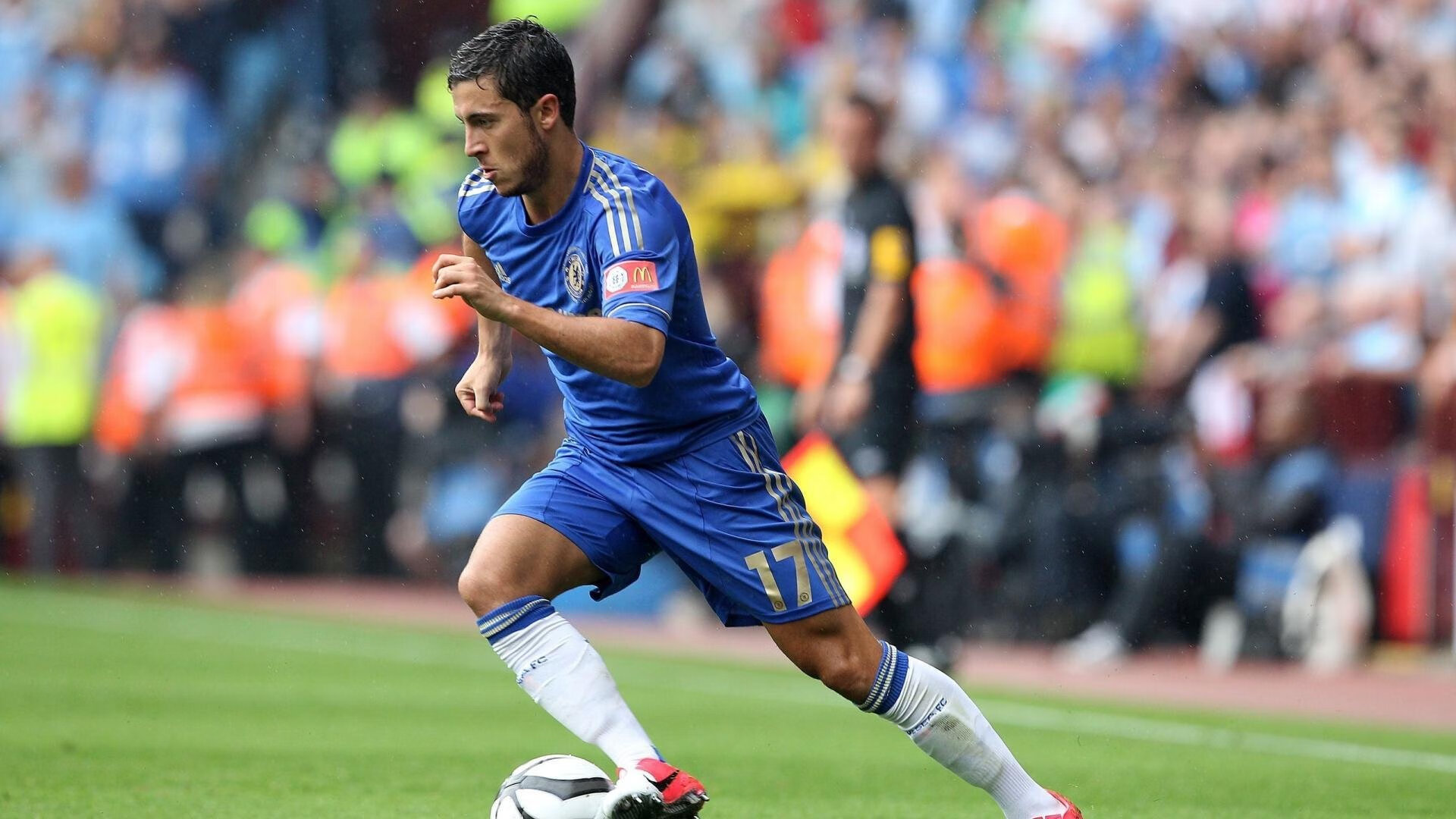 内马尔在美洲杯期间为队友加油，展现团队精神，内马尔拿过美州杯冠军吗